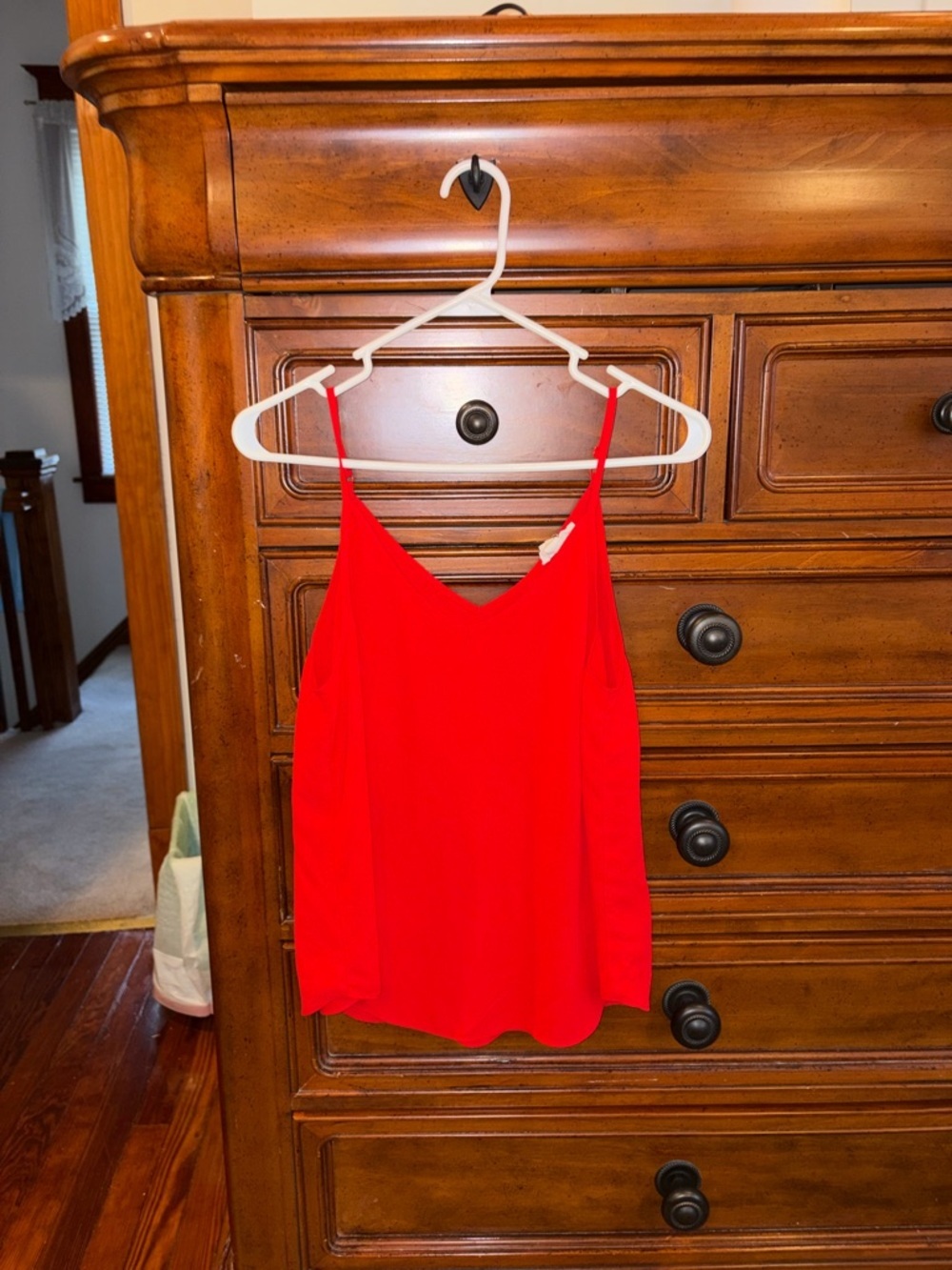 Sandy & Sid Red V-Neck Camisole Tank Top Size Small Adjustable Straps